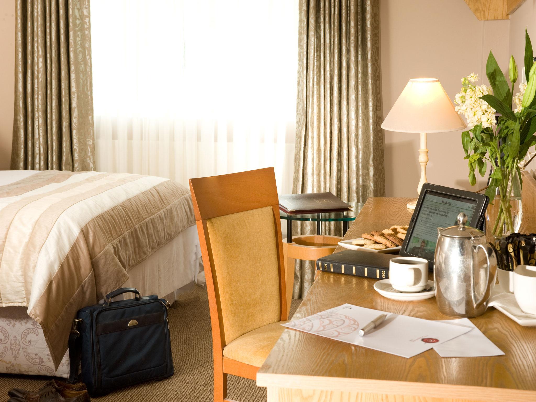 Great National Commons Inn Hotel Cork Esterno foto